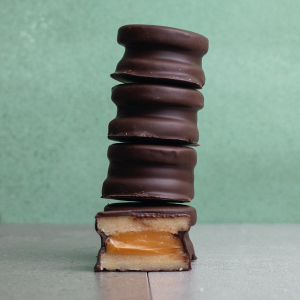 Caja Mini Alfajores Mazapán Bitter 7 UN