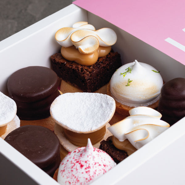 Caja Pequeñas Tentaciones 9 UN